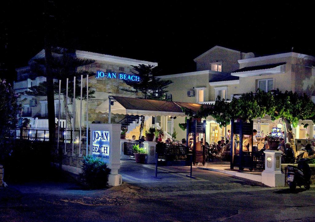 Jo An Beach Hotel Adelianos Kampos Luaran gambar