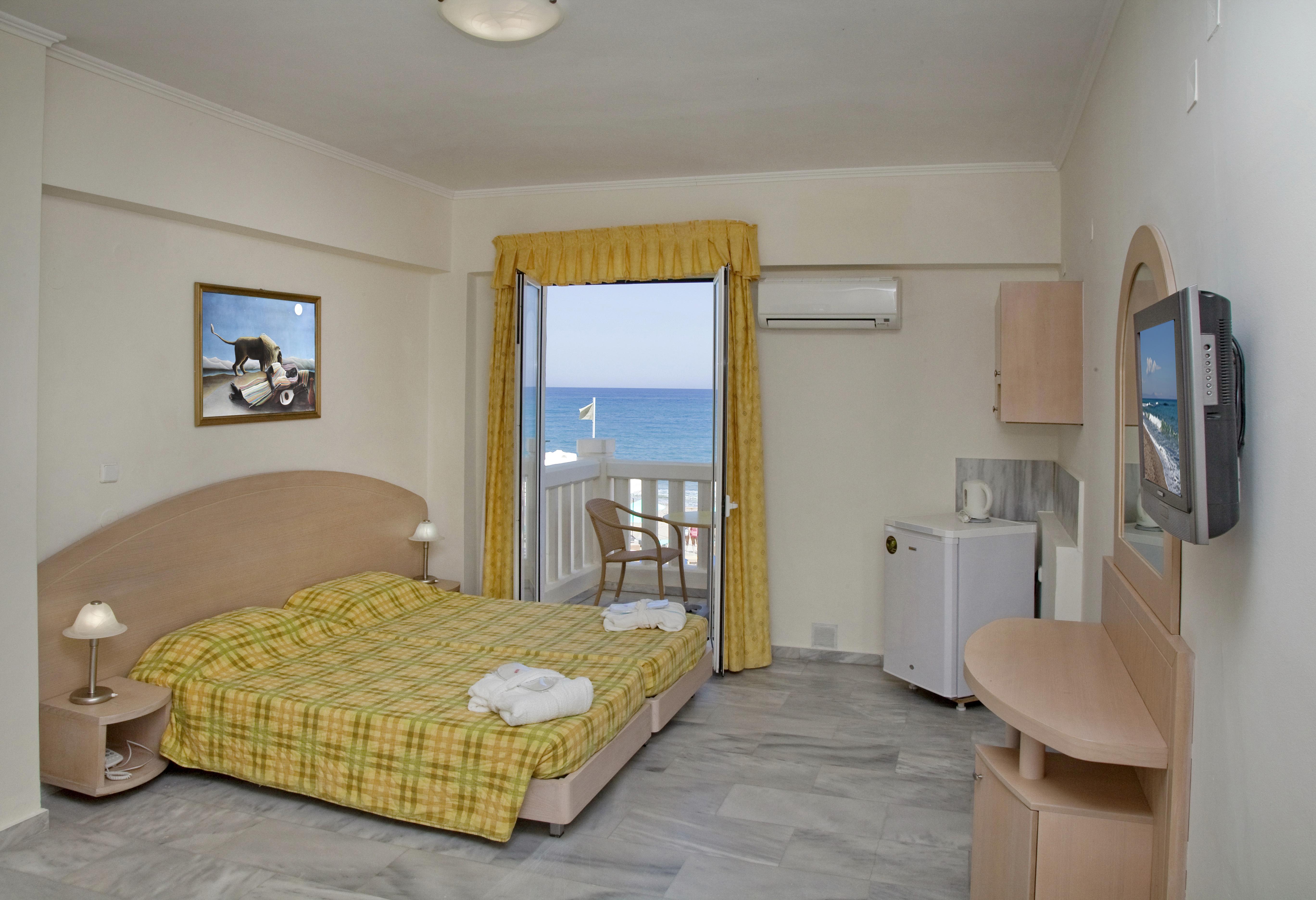 Jo An Beach Hotel Adelianos Kampos Luaran gambar