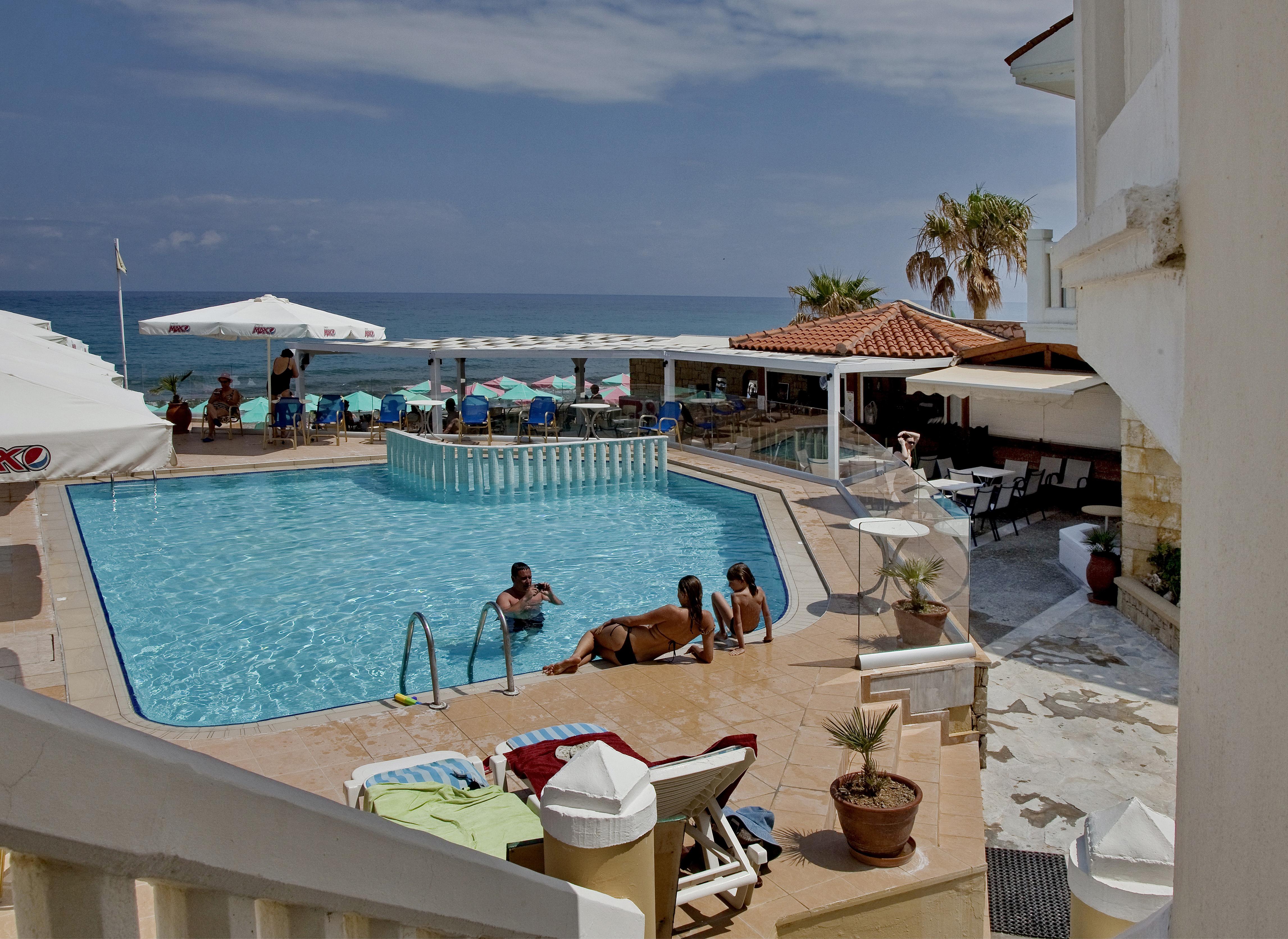 Jo An Beach Hotel Adelianos Kampos Luaran gambar