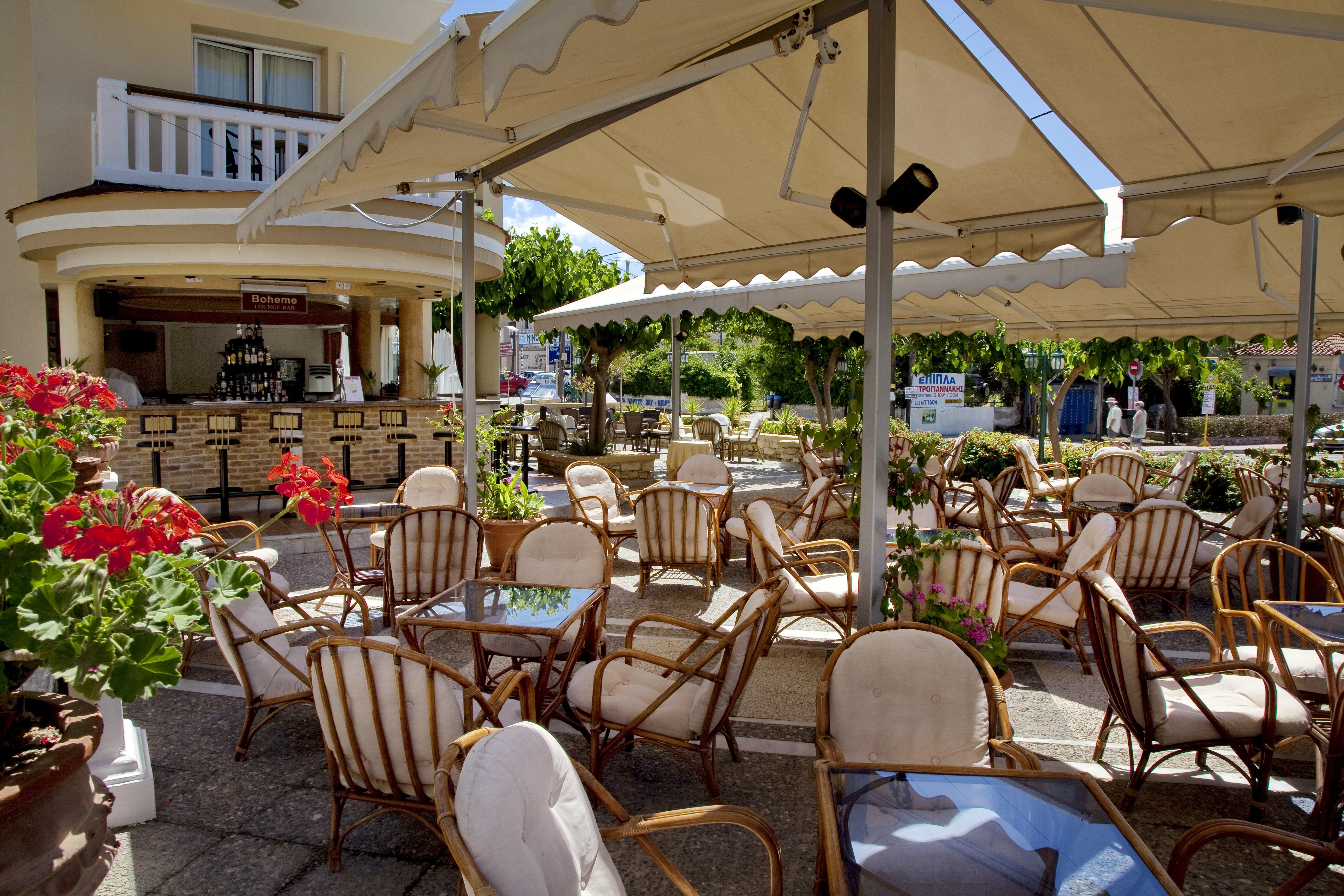 Jo An Beach Hotel Adelianos Kampos Luaran gambar